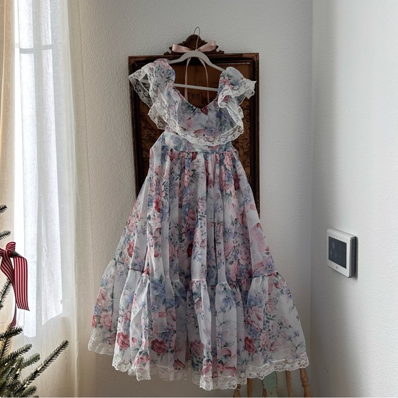 Selkie Novella Dress - Picture 2 of 4